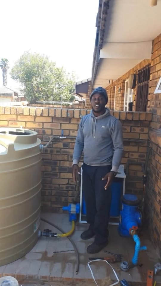 Fast Fix Plumbing and Projects logo